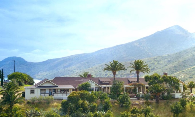Two Harbors Cama Y Desayuno | Banning House of Two Harbors