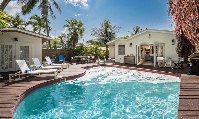 Midtown Casa | **BANYAN ROSE @ BEACHSIDE** Modern Home & Pool + LAST KEY SERVICES…