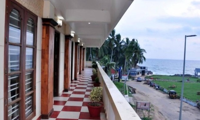 Kovalam Hotel | Banyantree Samudra