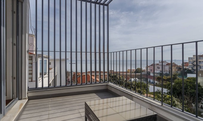 Santa Engracia Apartamento | Barbadinhos Apartments in Lisbon Historic Neighborhood