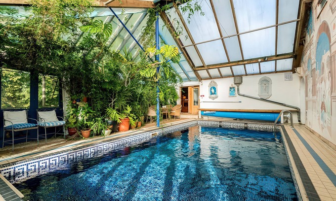 Dartmouth Cabaña | Barberry Brook