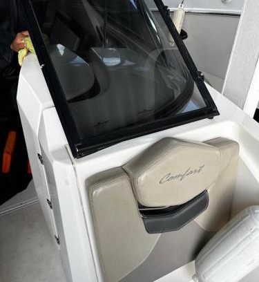 Jacare Alquiler De Eote | Barco ventura 25 pés