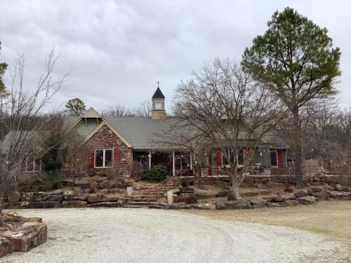 Bartlesville Cama Y Desayuno | BarDew Valley Inn