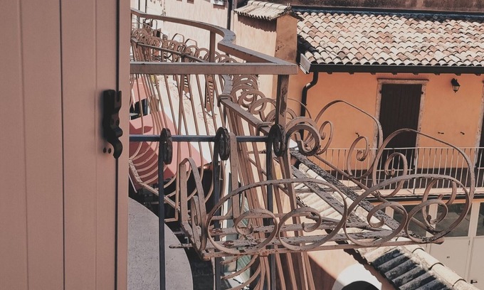 Old Town Casa | Bardoliners