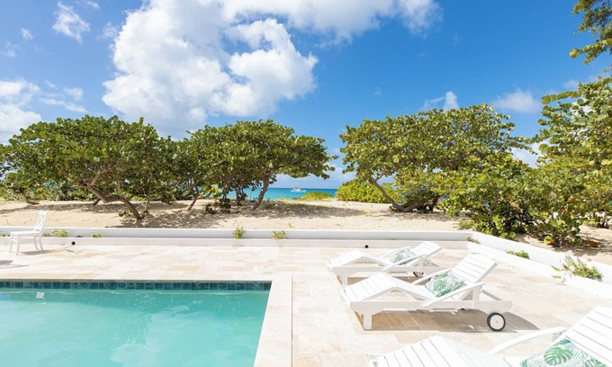 Plum Bay Cabaña | Barefoot Beach Bungalow