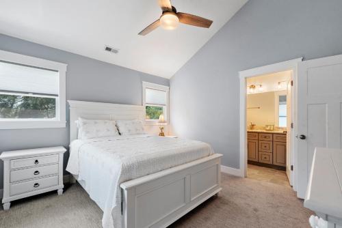 Colington Casa | Barefoot By The Bay