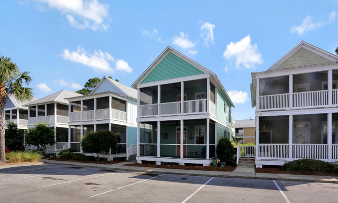 Port St. Joe Casa | Barefoot Cottage B48 by Pristine Properties