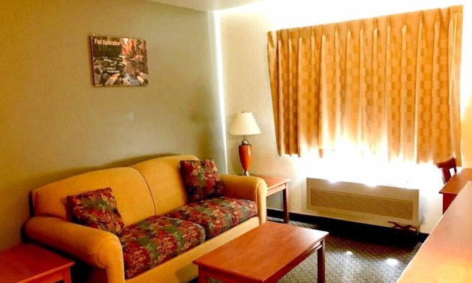 Kellogg Casa | Bargain Stay In The Silver Valley! Swimming Pool and Hot Tub, Gym!