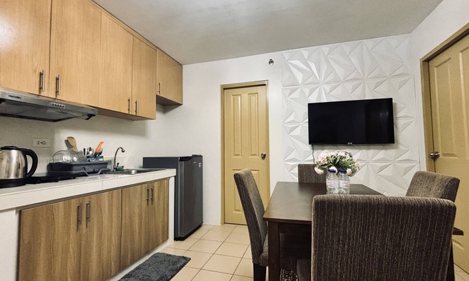 Mandurriao Apartamento | Barkada Getaway Near Esplanade