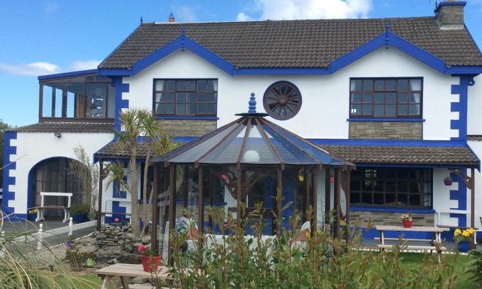 Miltown Malbay Casa | Barkers Accommodation