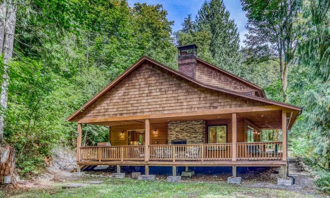 Zigzag Casa | Barlow Trail Lodge - Meredith Lodging