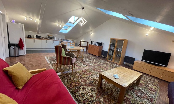 Clayton Cama Y Desayuno | Barn apartment 1 Bedroom + 2 Futon in Lounge