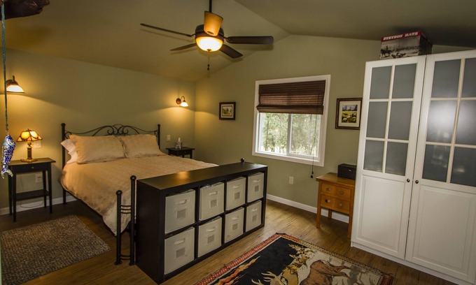 Mariposa Apartamento | Barn Loft Retiro, cerca del Parque Nacional de Yosemite