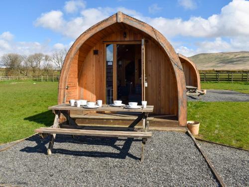 Corney Casa | Barn Scar-Uk1394