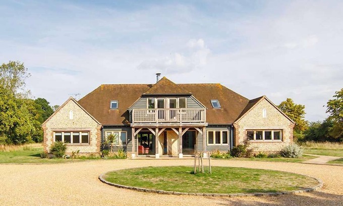 Chichester Casa | Barn-style Country Retreat Close to Marina