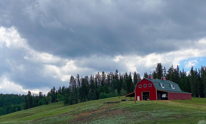 Divide Otro | Barndominium with a view