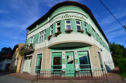 Betliar Cama Y Desayuno | Baronka Bed & Breakfast & Bistrot