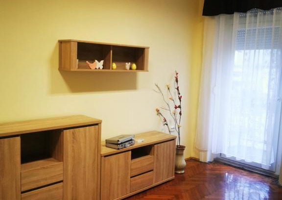 Szolnok Apartamento | Baross-hat 5