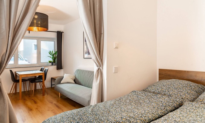 Outer Neustadt Apartamento | Barrier-free vacation apartment in Dresden Neustadt-your stylish temporary home