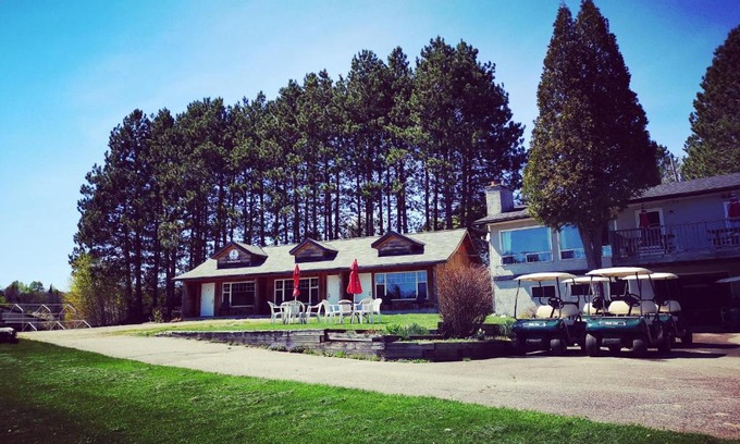 Madawaska Valley Complejo | Barry's Bay Golf Resort