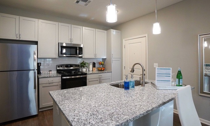 University Place Apartamento | Spire | 2BD/2BA - Dos Habitaciones Piso, Capacidad 4