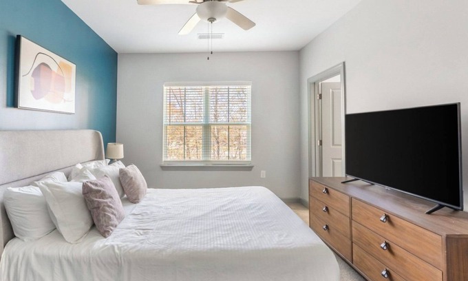 Socastee Apartamento | Barsala l Upscale 2BD near Myrtle Beach State Park w/Pool