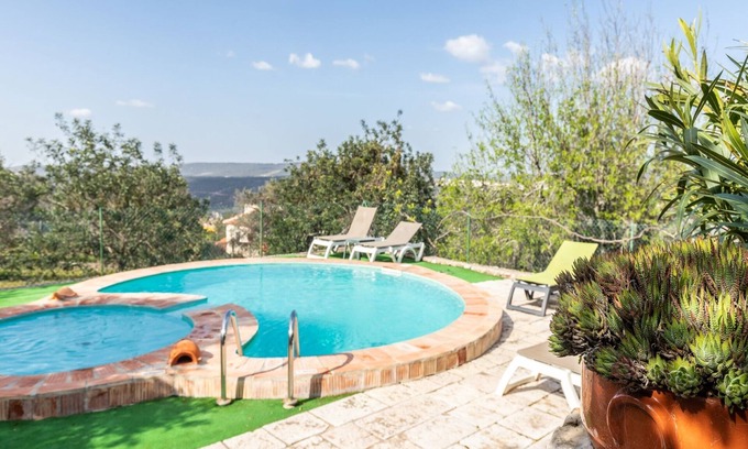 Espargal Villa | Bartsia Orange Villa, Wifi, estacionamiento, balcón, piscina, jardín,!Nuevo!