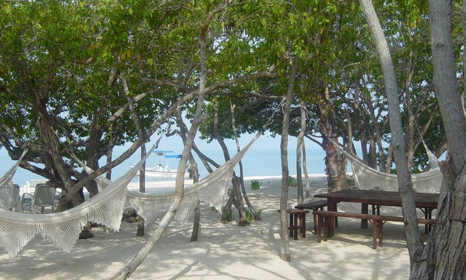 Bocachica Cabina | Barú Island near Cartagena-Private Villa 15 feet in front of the Beach