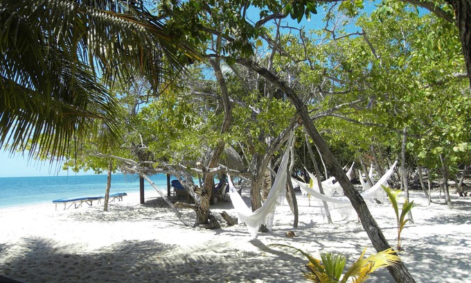 Baru Cabina | Barú Island near Cartagena-Private Villa 15 feet in front of the Beach