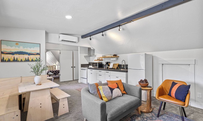 Mount Shasta Cabina | Basecamp Lodge - Cabin 5