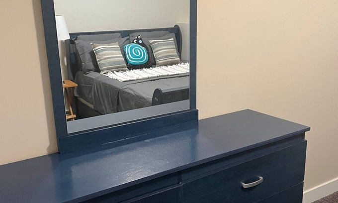 Airdrie Casa | Basement Suite Nest with WiFi in Airdrie
