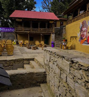 Manali Hotel | Basho Mud Huts