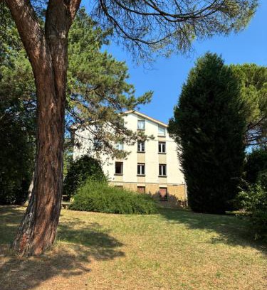San Lazzaro di Savena Cama Y Desayuno | BASISA Bed&Breakfast