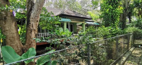 Si Sunthon Casa | Bassara House 2 bedroom