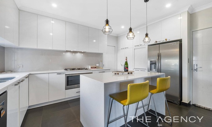 Bassendean Casa | Basso Retreat 4bdrm 3ba w/Pool