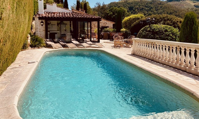 Auribeau-sur-Siagne Villa | Bastide Belle Vue. Fabulous pool. 15 min to coast