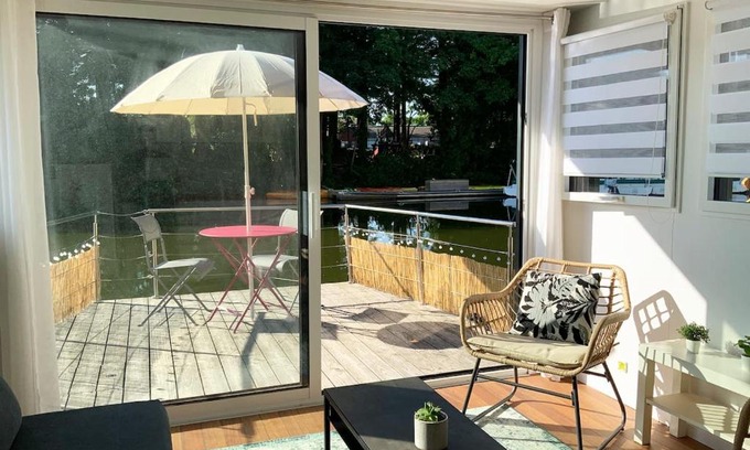 Bellamy-Barbin Casa | Bateau appartement sur l'Erdre au coeur de Nantes