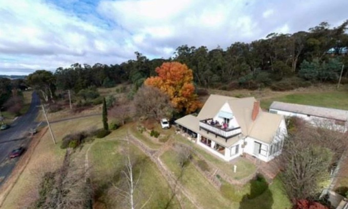 Oberon Chalet De Esquí | Bathurst 1000 - Jenolan Street Chalet - Ideal Accommodation for Large Groups