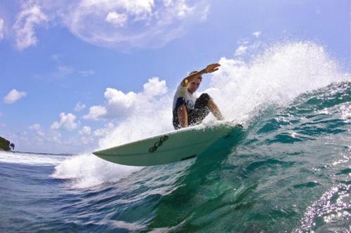 Thulusdhoo Island Casa | Batuta Maldives Surf View
