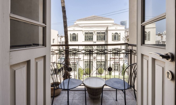 Tel Aviv Apartamento | Bauhaus Artistic Haven by Sea N' Rent