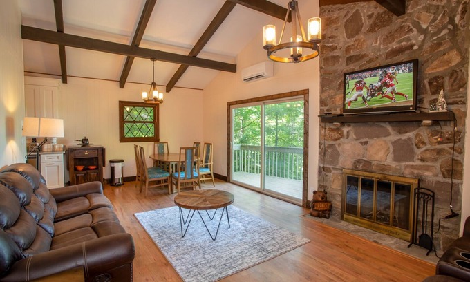 Beech Mountain Cabaña | Bavarian-Style Cottage on Beech Mountain