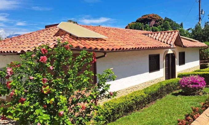 Barichara Casa | Baviera Suite, acogedora e ideal para pequeñas familias.