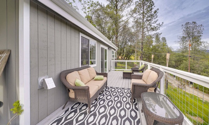Iowa Hill Casa | Bay Area Escape on 5 Acres: Pet Friendly, Views