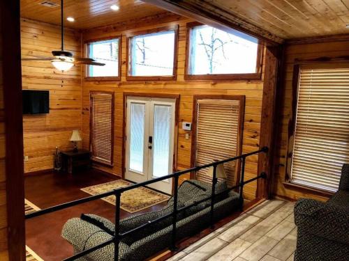 Negreet Casa | Bay Dreamer Custom Lakefront House, Boathouse and