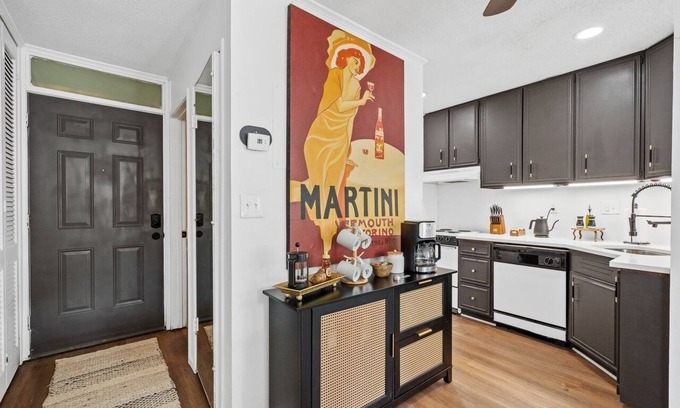 Daphne Condominio | Bay Getaway, Cozy Studio Condominium in Daphne, AL - Sleeps 2 - Near Interstate