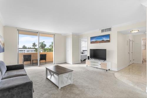 Bay Harbor Islands Apartamento | Bay Harbor Sunset Apt 3C