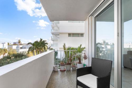 Bay Harbor Islands Apartamento | Bay Harbor Sunset Apt 4A