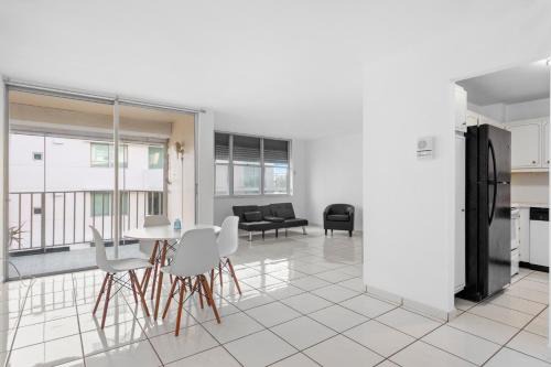 Bay Harbor Islands Apartamento | Bay Harbor Sunset Apt 4B