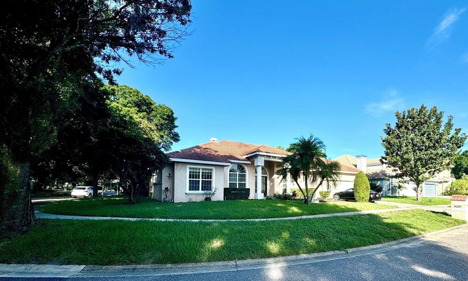 Bay Hill Casa | Bay Hill Golf! Minutes to Parks! Restaurant Row! Location location Location!