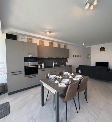Marsaskala Apartamento | Bay Seafront Apartment
